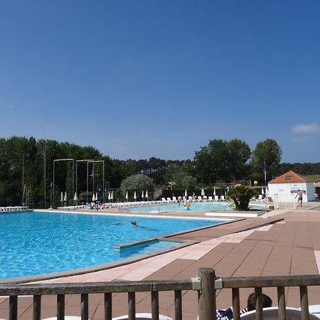 Studio Avec Vue Sur Lac Talmont-Saint-Hilaire Exterior photo